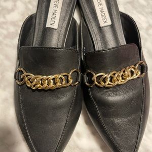 Steve Madden Black flat mules